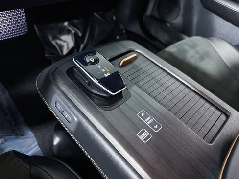 Certified 2023 Nissan Ariya AWD image 19