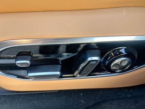 Used 2025 Jeep Grand Cherokee L Summit w/ Luxury Tech Group V AWD/4WD image 16