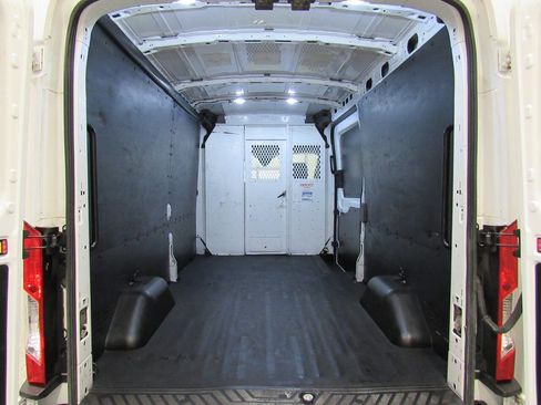 Used 2020 Ford Transit 250 Medium Roof AWD w/ Load Area Protection Package image 16