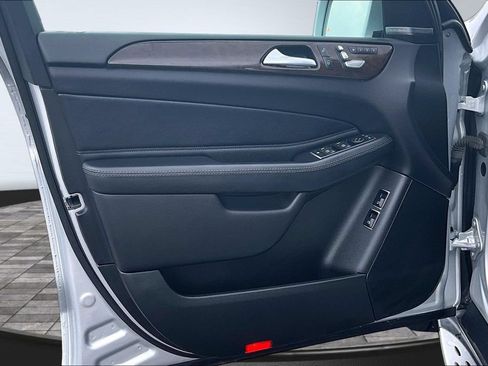 Used 2017 Mercedes-Benz GLS 450 4MATIC image 21