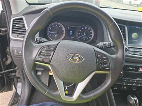 Used 2017 Hyundai Tucson SE Plus FWD image 12