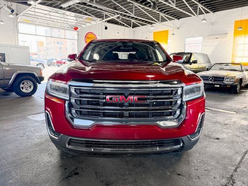 Used 2020 GMC Acadia SLE w/ LPO, Floor Liner Package image 10