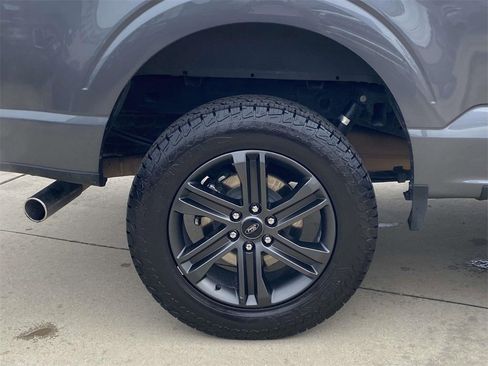 Used 2022 Ford F150 Lariat w/ Equipment Group 502A High image 11