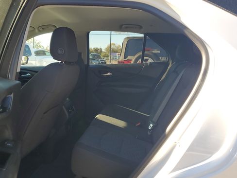 Used 2021 Chevrolet Equinox LT image 13