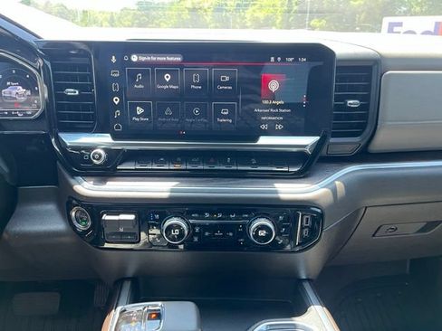 Used 2025 GMC Sierra 1500 SLT w/ SLT Premium Package AWD/4WD image 13