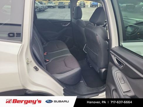 Used 2021 Subaru Forester Premium image 15