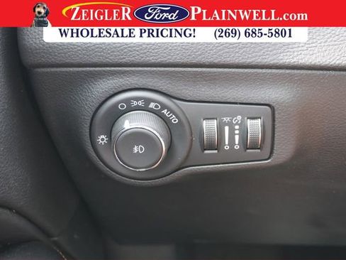 Used 2021 Jeep Compass Limited w/ Sun and Sound Group image 29