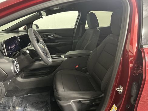 Used 2025 Chevrolet Equinox EV LT FWD image 7