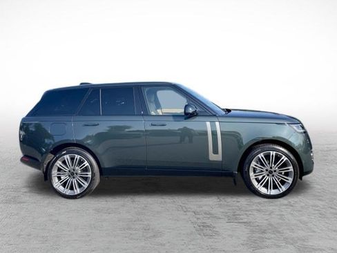 Used 2026 Land Rover Range Rover SE AWD/4WD image 4