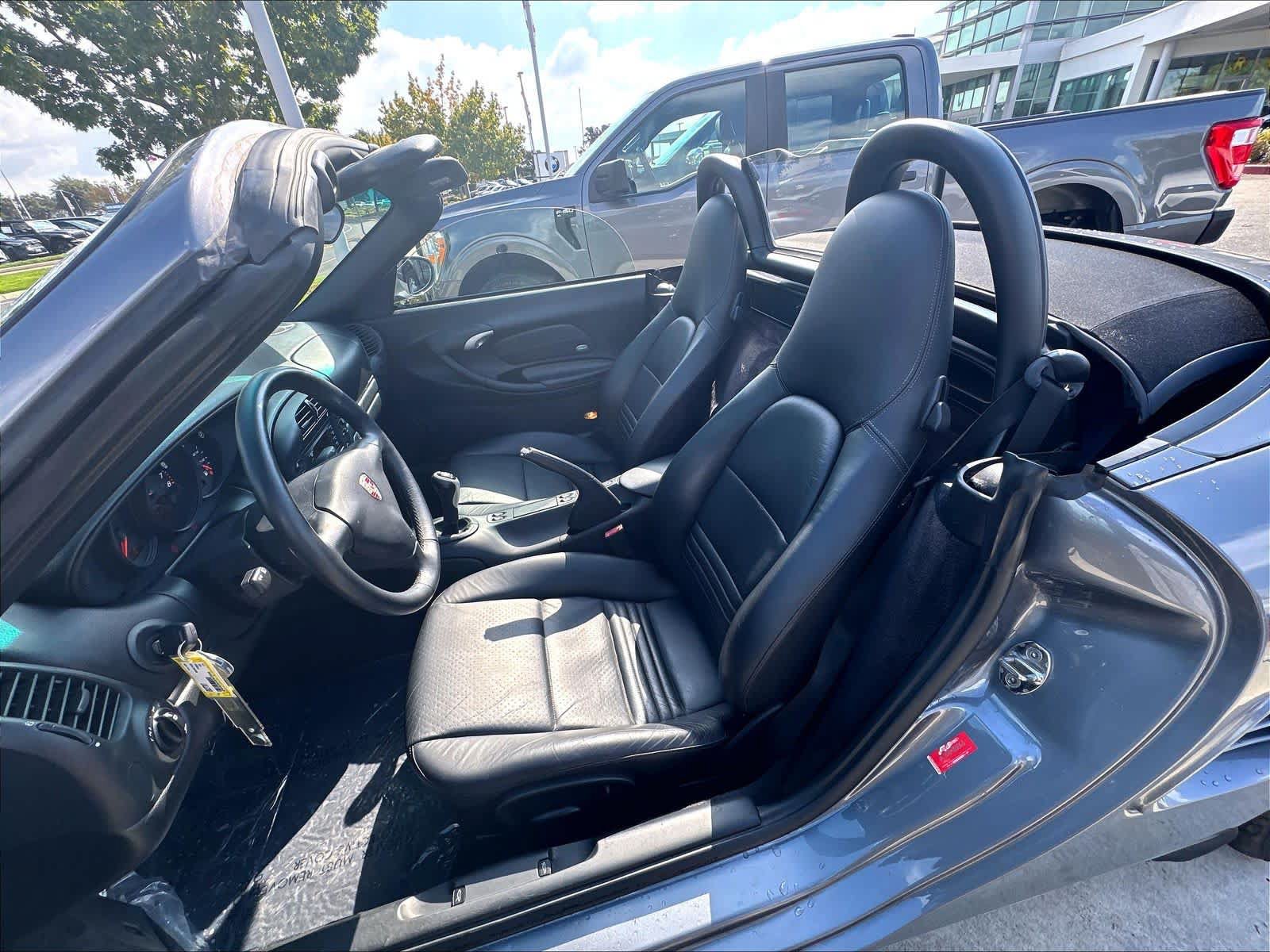 Used 2003 Porsche Boxster RWD image 21