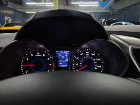 Used 2013 Hyundai Veloster RE:MIX Edition image 27