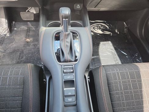 Used 2024 Honda HR-V Sport image 25