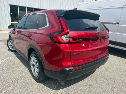 Used 2025 Honda CR-V LX image 10