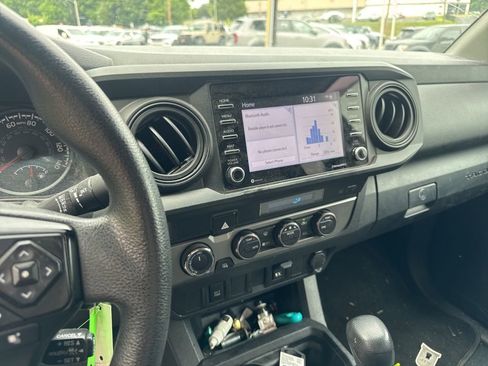 Used 2022 Toyota Tacoma SR w/ SX Package AWD/4WD image 13