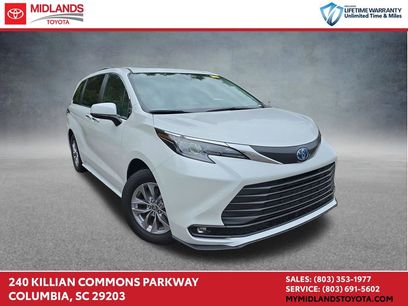 Used 2025 Toyota Sienna XLE w/ XLE Plus Package