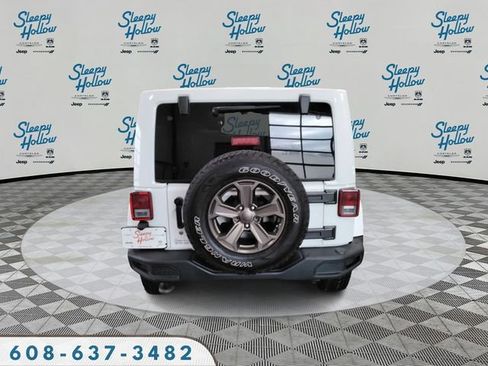 Used 2018 Jeep Wrangler Unlimited Sport w/ Dual Top Group image 4