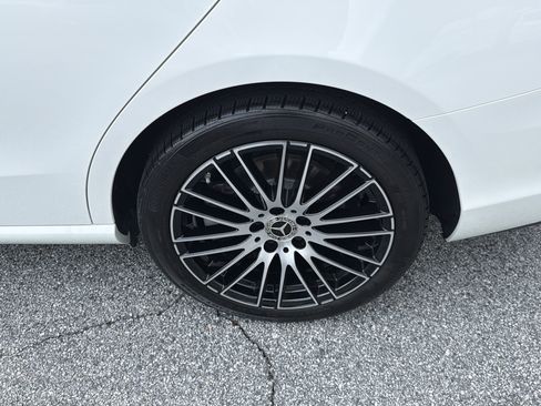 Used 2024 Mercedes-Benz C 300 Sedan w/ Advanced USB Package image 24