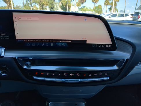 Certified 2024 Cadillac Lyriq Luxury image 20