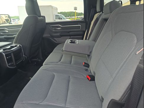 Used 2022 RAM 1500 Big Horn AWD/4WD image 10