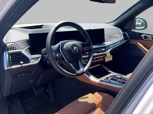 New 2026 BMW X5 xDrive50e AWD/4WD image 9