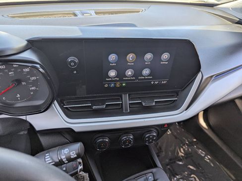 Used 2025 Chevrolet Trax LS image 23