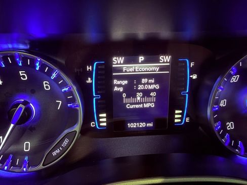 Used 2017 Chrysler Pacifica Touring Plus w/ Tire & Wheel Group image 22