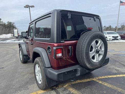 Used 2022 Jeep Wrangler Sport image 3