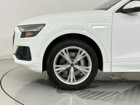 Used 2023 Audi Q8 Premium w/ Convenience Package AWD/4WD image 12