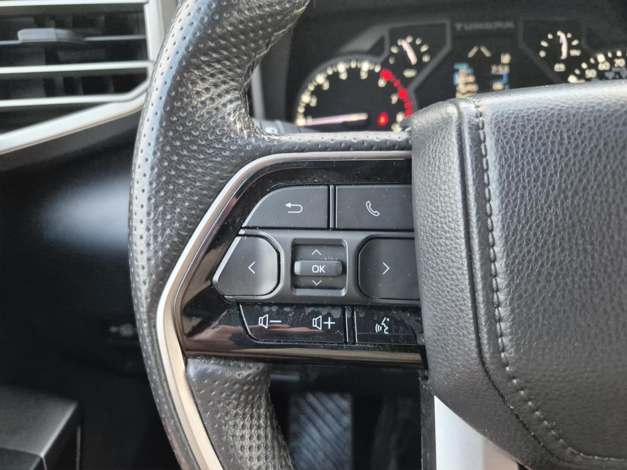 Used 2022 Toyota Tundra SR5 w/ TRD Sport Premium Package AWD/4WD image 18