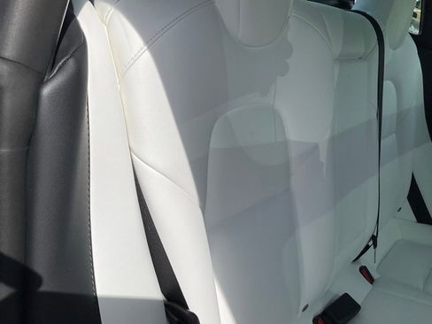 Used 2022 Tesla Model 3 Long Range image 55