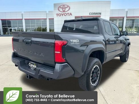 Used 2024 Toyota Tacoma TRD Off-Road AWD/4WD image 5