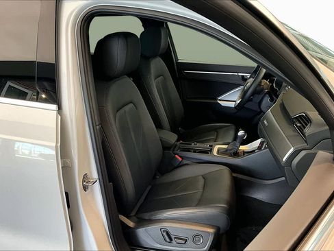 Used 2024 Audi Q3 2.0T Premium w/ Convenience Package AWD/4WD image 8