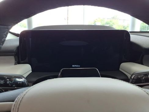New 2025 Lincoln Aviator Reserve w/ Illumination Package AWD/4WD image 19