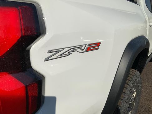 New 2026 Chevrolet Colorado ZR2 w/ Technology Package image 32
