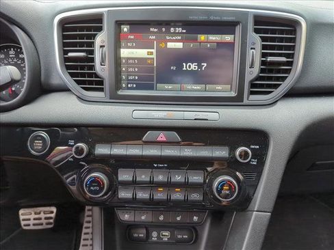 Used 2017 Kia Sportage SX image 10