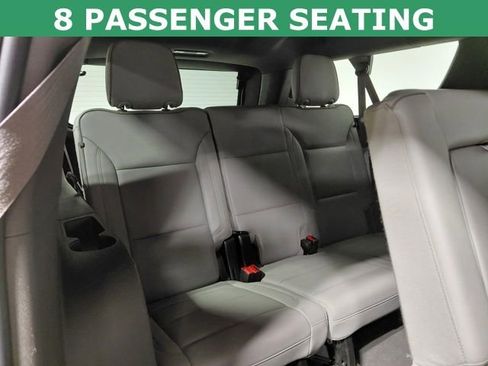 Certified 2024 GMC Yukon XL SLT AWD/4WD image 8