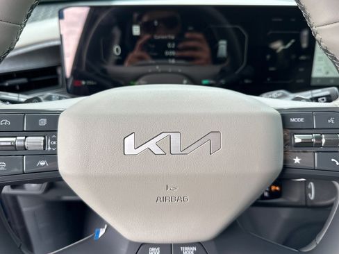 New 2026 Kia EV9 Wind image 24