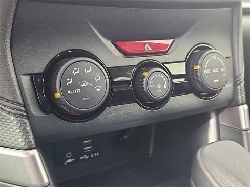 Used 2023 Subaru Forester Premium image 21