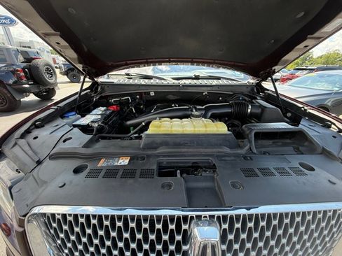 Used 2019 Lincoln Navigator Reserve AWD/4WD image 39