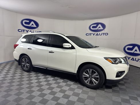 Used 2017 Nissan Pathfinder SL w/ SL Tech Package image 1