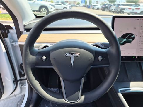 Used 2021 Tesla Model Y Long Range AWD/4WD image 20