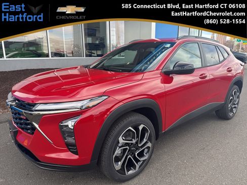 New 2026 Chevrolet Trax RS w/ Driver Confidence Package image 1