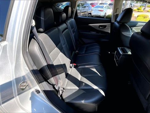 Used 2017 Nissan Murano SL w/ SL Technology Package AWD/4WD image 16