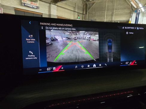 Used 2025 BMW i4 eDrive40 image 30