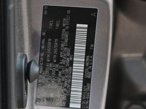 Used 2019 Toyota Highlander SE AWD/4WD image 12