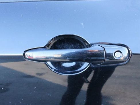 Used 2013 Ford Mustang GT image 9