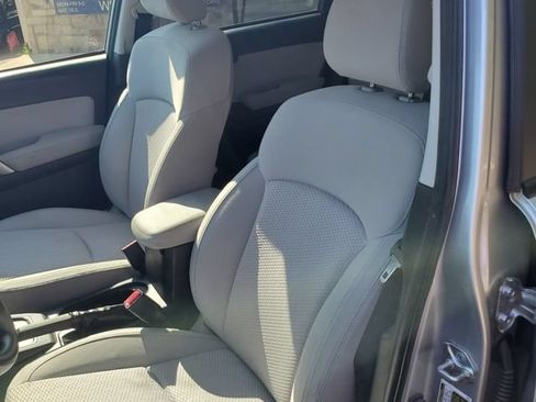 Used 2015 Subaru Forester 2.5i Premium w/ All-Weather Package AWD/4WD image 19