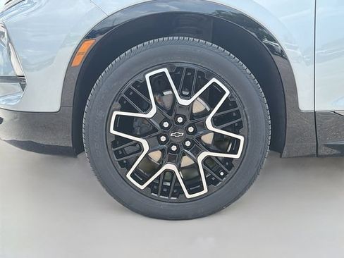 Used 2024 Chevrolet Blazer RS w/ Driver Confidence II Package FWD image 42