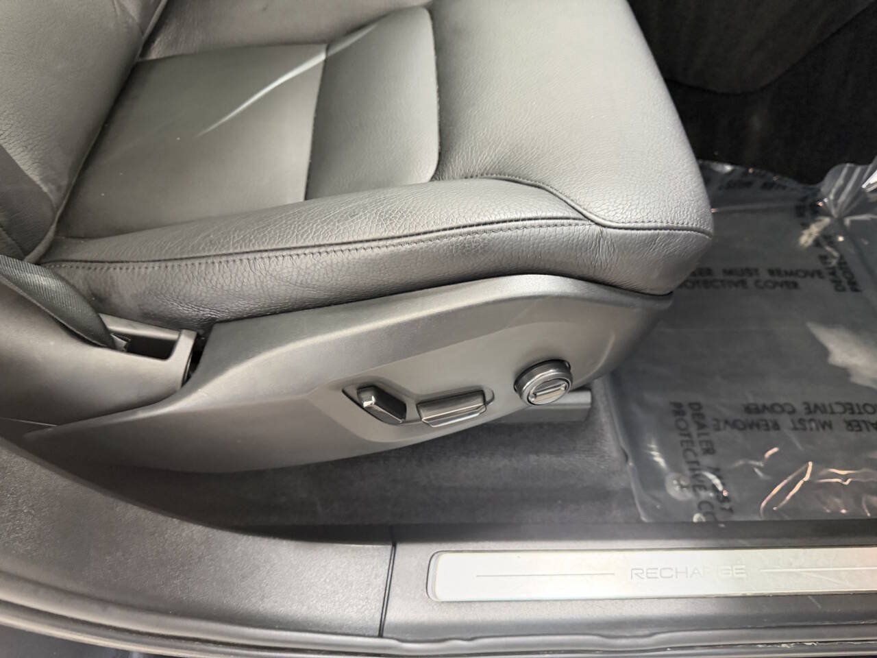 Used 2024 Volvo XC90 T8 Plus AWD/4WD image 31