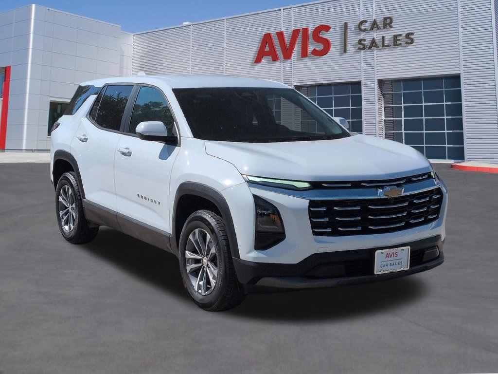Used 2026 Chevrolet Equinox LT AWD/4WD image 3